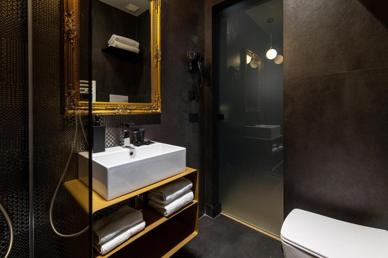 Plebiscito Boutique Rooms Neapel Exteriör bild